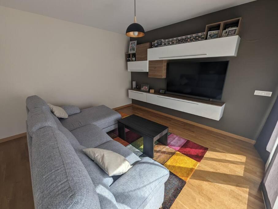 Piso Completo Y Moderno, Burgos Appartement Buitenkant foto